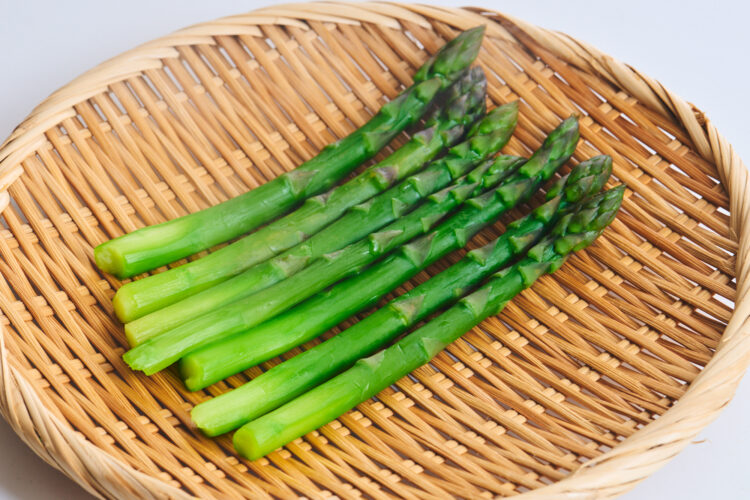 ザルの上で冷ます